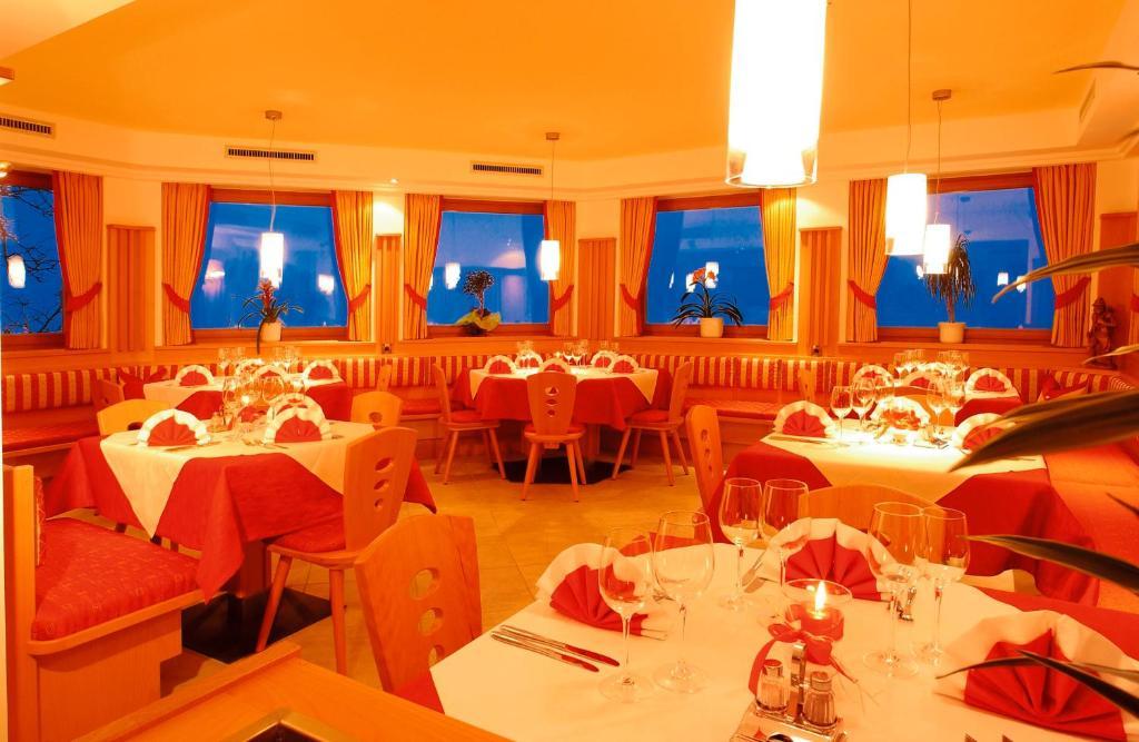 Hotel Laurin Tires Esterno foto
